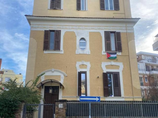 Appartamento in vendita a Roma RM