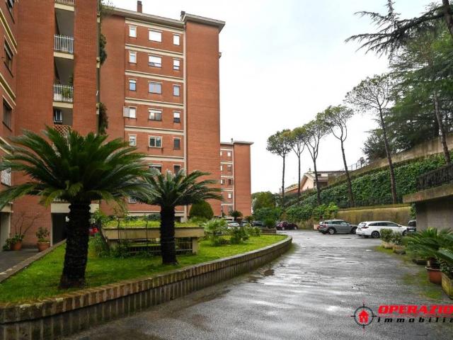 Appartamento in vendita a Roma RM
