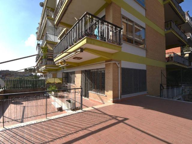 Appartamento in vendita a Roma RM