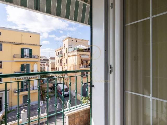 Appartamento in vendita a Roma RM