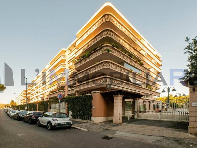 Appartamento in vendita a Roma RM