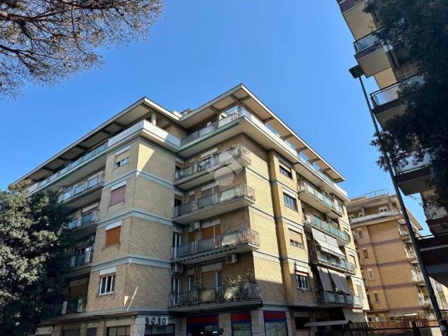 Appartamento in vendita a Roma RM
