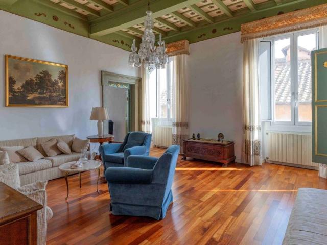 Appartamento in vendita a Roma RM