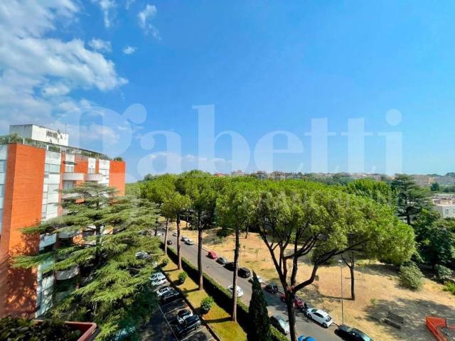 Appartamento in vendita a Roma RM