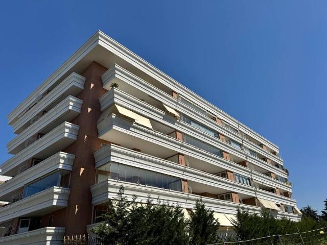 Appartamento in vendita a Roma RM