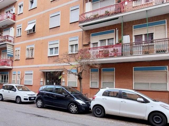 Appartamento in vendita a Roma RM