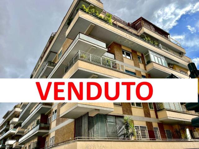 Appartamento in vendita a Roma RM