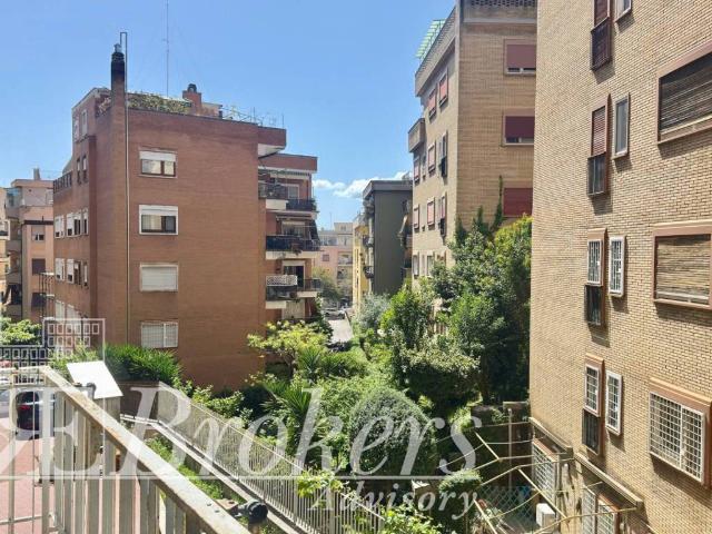 Appartamento in vendita a Roma RM