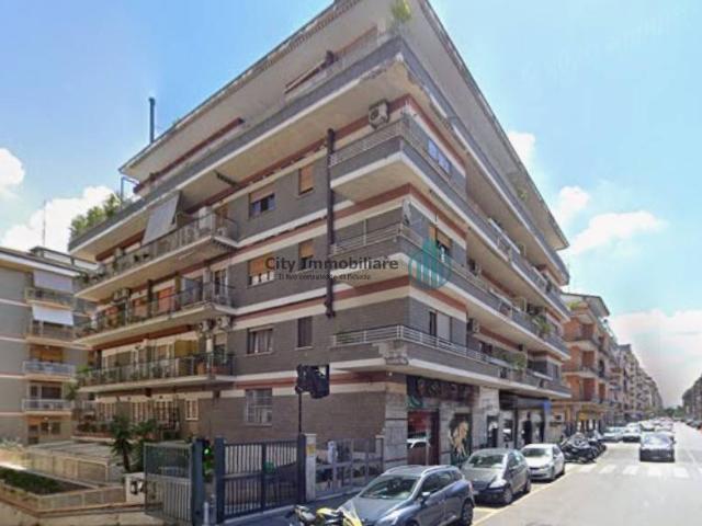 Appartamento in vendita a Roma RM