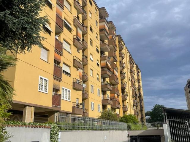Appartamento in vendita a Roma RM