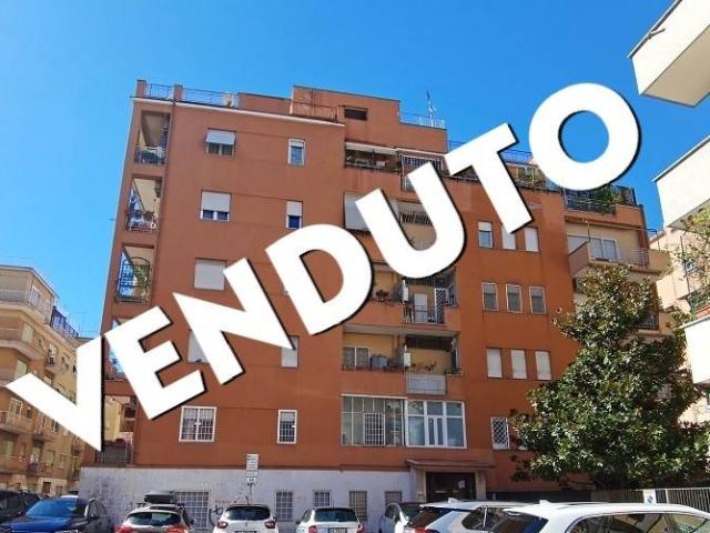 Appartamento in vendita a Roma RM