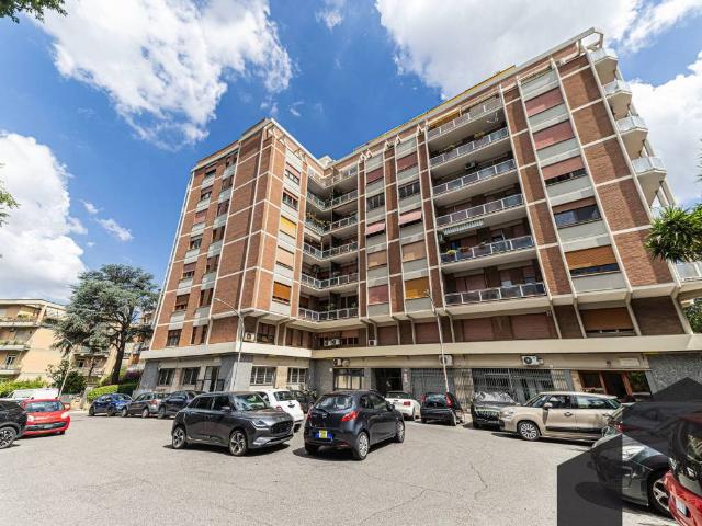 Appartamento in vendita a Roma RM