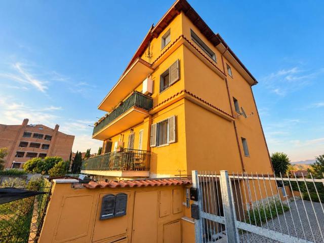 Appartamento in vendita a Roma RM