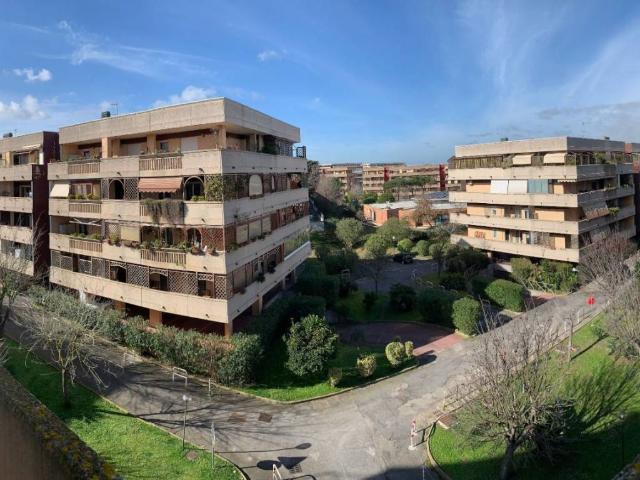 Appartamento in vendita a Roma RM