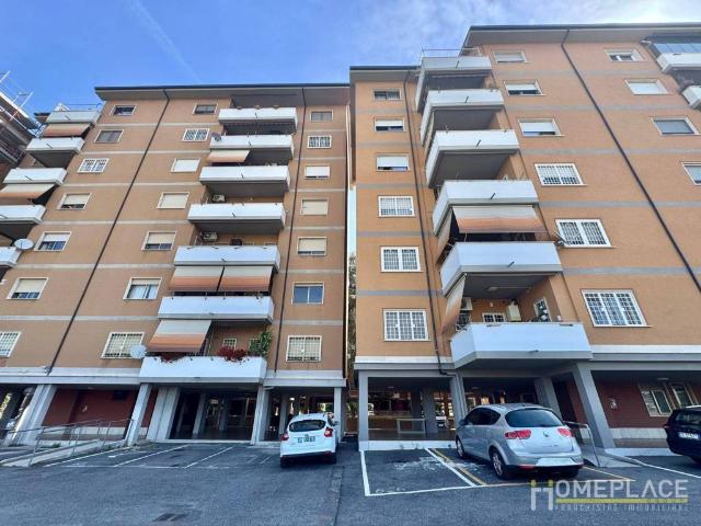 Appartamento in vendita a Roma RM