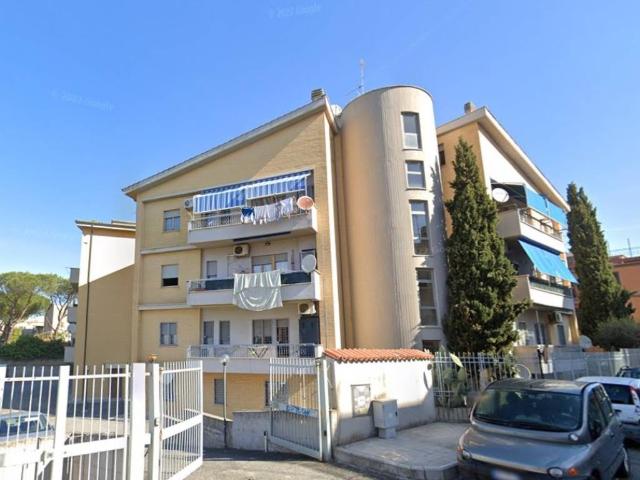 Appartamento in vendita a Roma RM