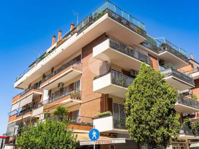 Appartamento in vendita a Roma RM