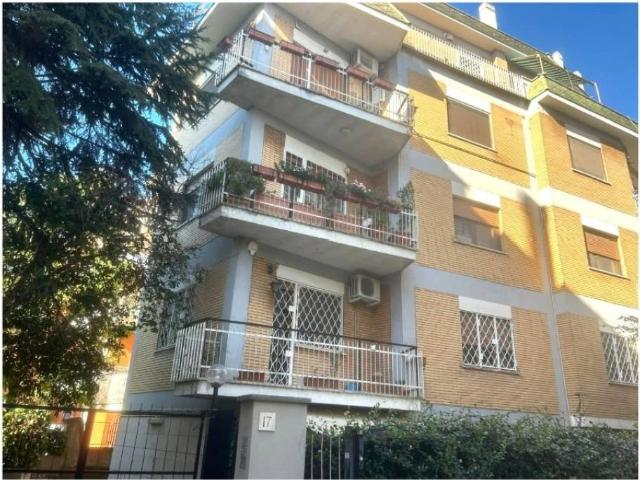 Appartamento in vendita a Roma RM