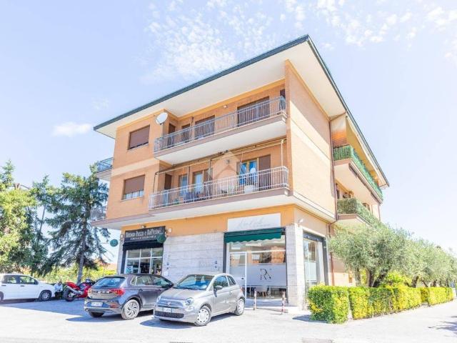 Appartamento in vendita a Roma RM