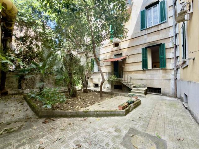 Appartamento in vendita a Roma RM