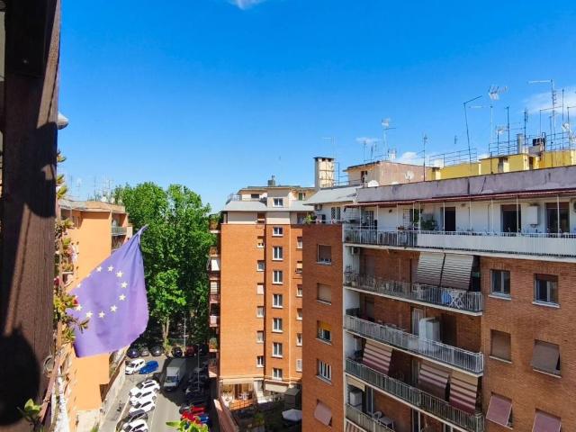 Appartamento in vendita a Roma RM