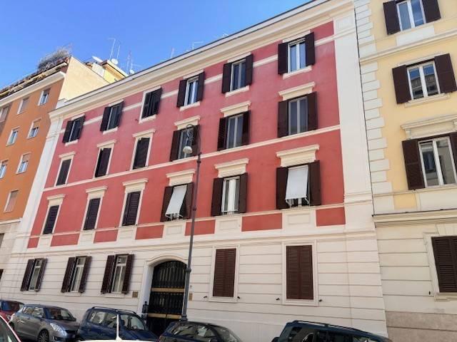 Appartamento in vendita a Roma RM
