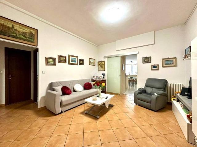 Appartamento in vendita a Roma RM