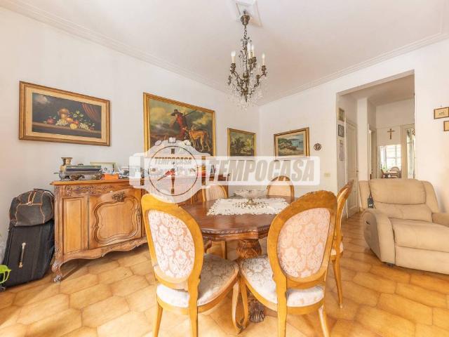 Appartamento in vendita a Roma RM