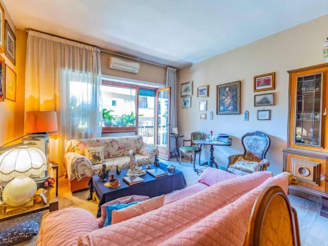 Appartamento in vendita a Roma RM