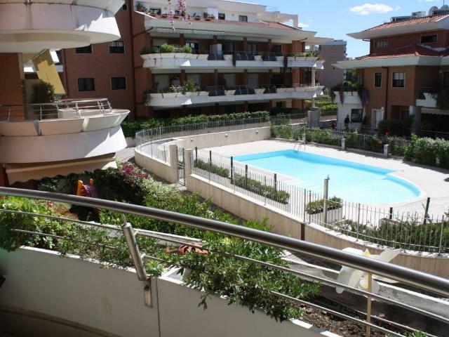 Appartamento in vendita a Roma RM