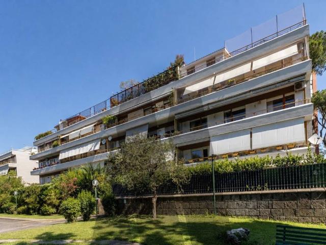 Appartamento in vendita a Roma RM