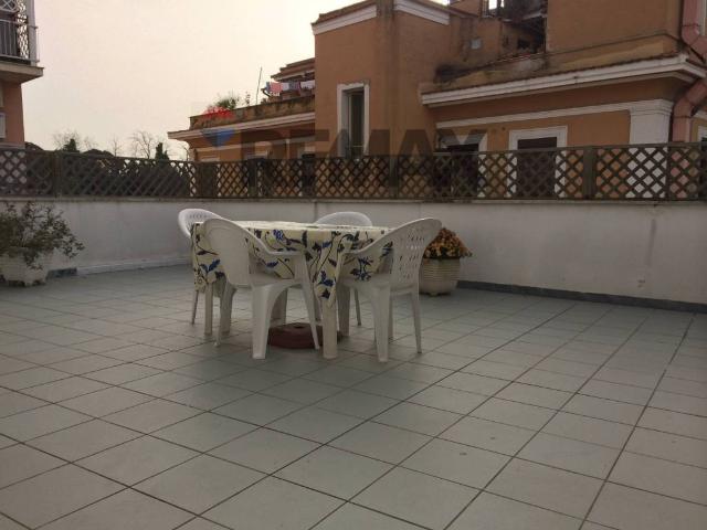 Appartamento in vendita a Roma RM