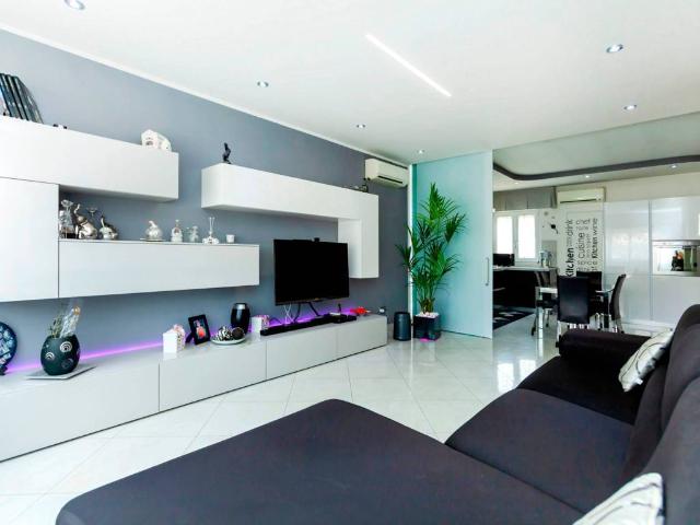 Appartamento in vendita a Roma RM