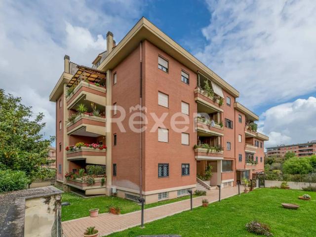 Appartamento in vendita a Roma RM