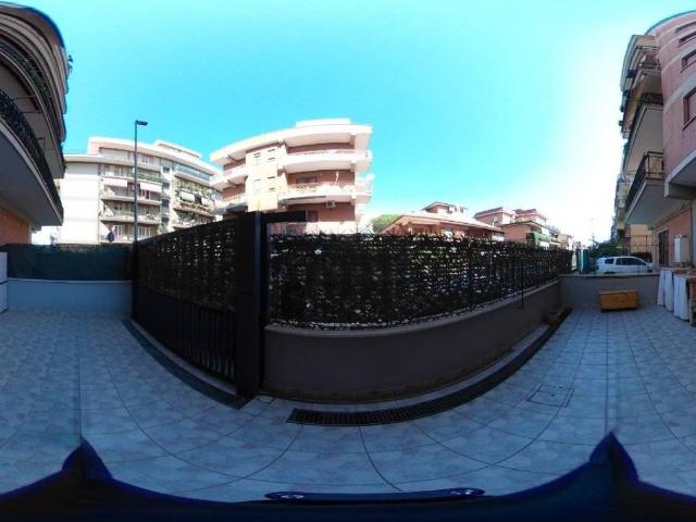 Appartamento in vendita a Roma RM