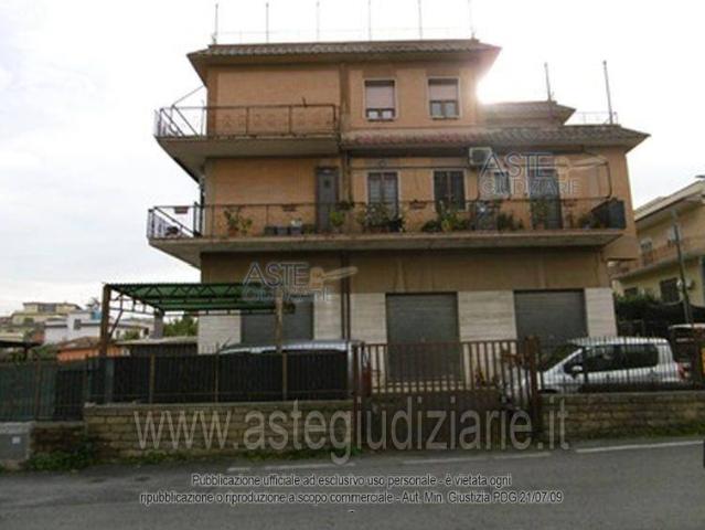 Appartamento in vendita a Roma RM