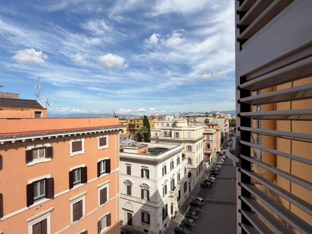 Appartamento in vendita a Roma RM
