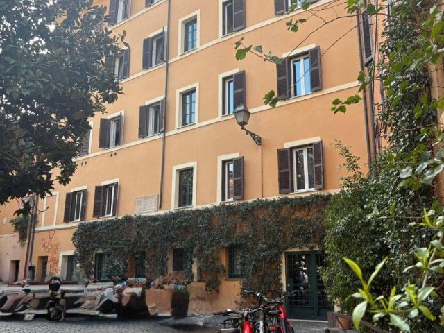 Appartamento in vendita a Roma RM