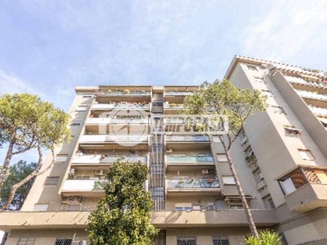 Appartamento in vendita a Roma RM