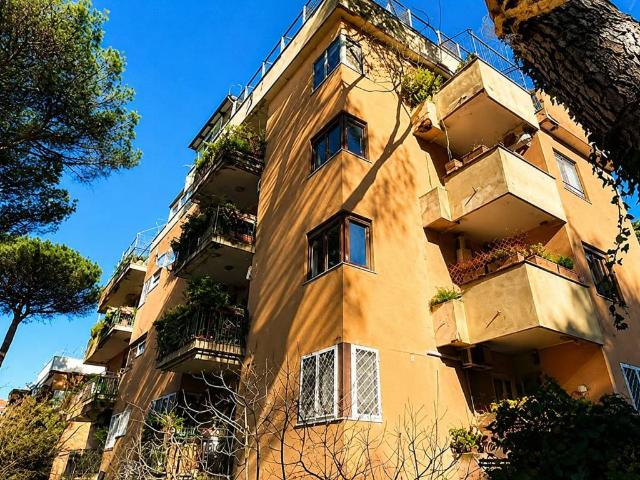 Appartamento in vendita a Roma RM