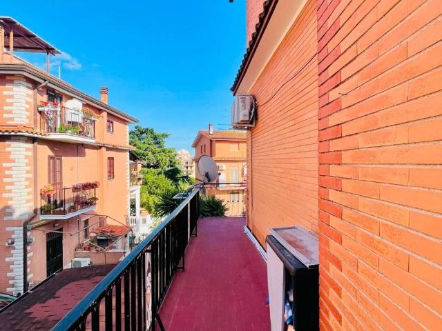 Appartamento in vendita a Roma RM