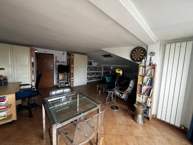 Appartamento in vendita a Roma RM