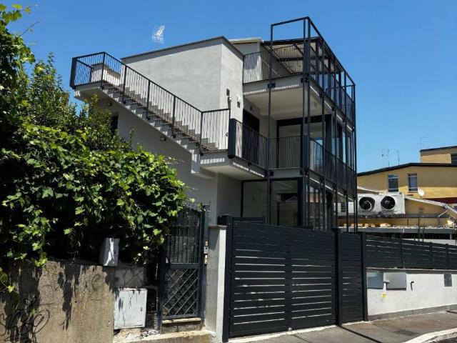 Appartamento in vendita a Roma RM