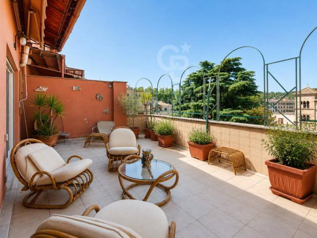 Appartamento in vendita a Roma, Trastevere