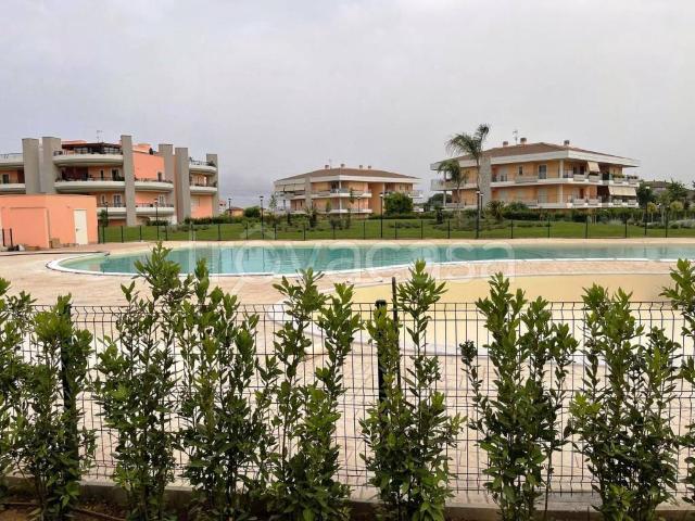 Appartamento in vendita a Roma via Monte del Marmo, Casalotti