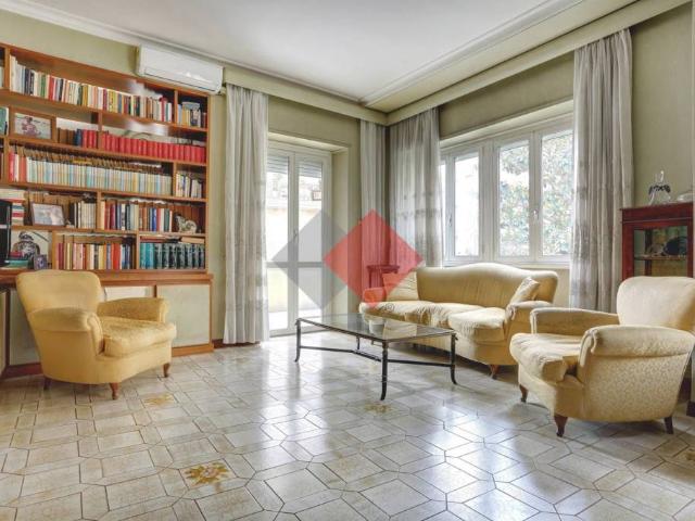 Appartamento in vendita a Roma via Nicola De Marchi, snc, Talenti Monte Sacro