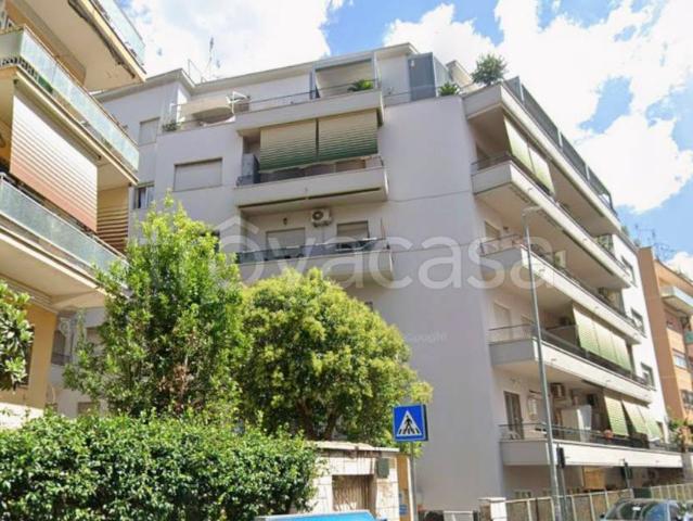 Appartamento in vendita a Roma via Aurelia, 336, Gregorio VII Piccolomini