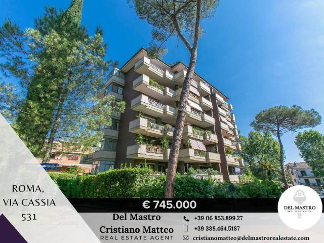 Appartamento in vendita a Roma via Cassia, 531, Cassia San Godenzo