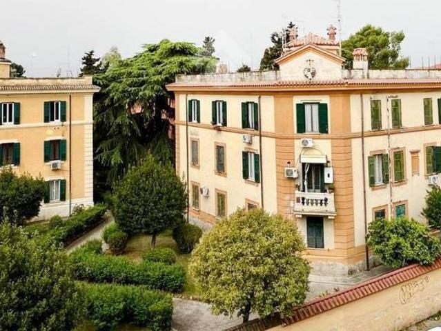 Appartamento in vendita a Roma via delle Vigne Nuove, Tufello