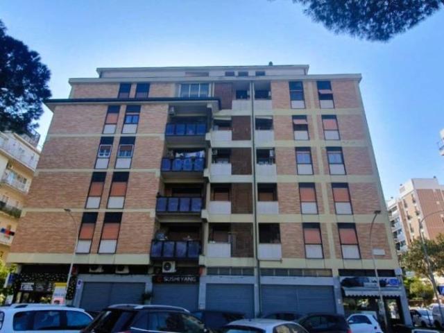 Appartamento in vendita a Roma via di Grotta Perfetta, Ardeatino Montagnola